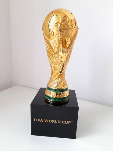 OFFICIAL FIFA WORLD CUP TROPHY™ REPLICA 1 Kg Pure Silver Ag999, Gold-Plated