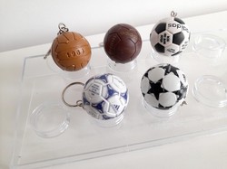 A stand for Historical Balls collector's keyrings (official product)