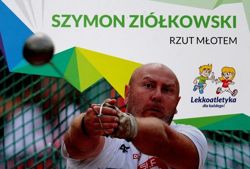 Szymon Ziolkowski postcard (hammer throw)