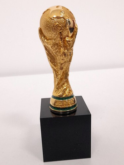 Trophy Replica Pedestal FIFA World Cup Qatar 2022 (Official Licensed Product) 15 cm