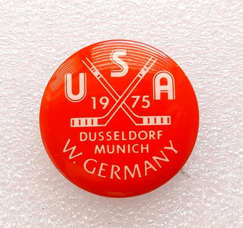 IIHF World Championships Germany 1975 - USA National Team badge (button)