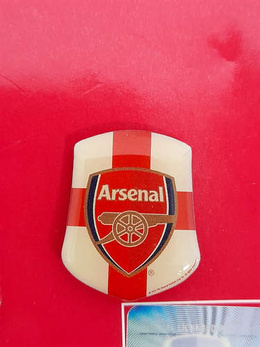 Arsenal FC shield keyring & badge set (official product)