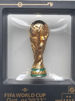 FIFA World Cup Qatar 2022 miniature trophy replica in frame (Official Licensed Product) 4,5 cm