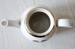 The Kettle for brewing tea. Olympic Games Moscow 1980 (with signature)