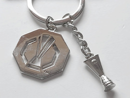 UEFA Europa League metal round logo keyring with trophy miniature (official licensed product)