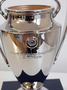 Big Replica Champions League Trophy 15,5 cm (Official Licensed Product)