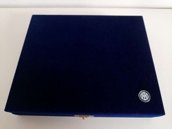 Inter Milano the crest history 11 pins-collection cased (official product)
