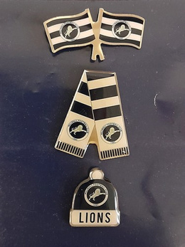 Millwall FC set of 3 badges - flags, scarf, winter hat (ofificial product)