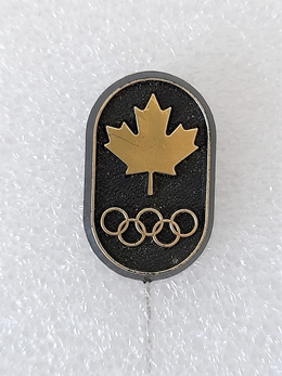 Summer Olympic Games Montreal 1976 Canada badge (lacquer)