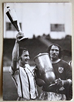Zygmunt Maszczyk and Piotr Czaja Ruch Chorzow 1974 (Collectors Club) postcard