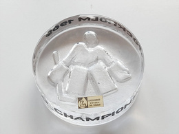 Stockholm 1969 IIHF Ice Hockey World Championship souvenir glass puck (official product)