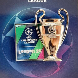 UEFA Champions League 2024 London Final, BV Borussia  Dortmund - Real Madrid CF trophy badge (official licensed product)
