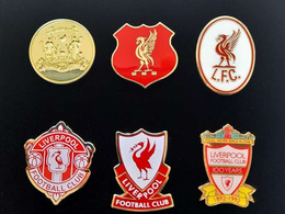 Liverpool FC crests badge set of 9 pins in box (official licensed product)