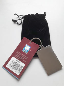 West Ham United FC The Irons big one side keyring in suede bag (official product)