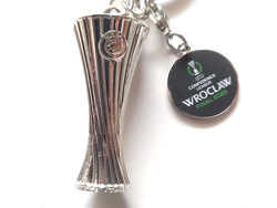 UEFA Europa Conference League 2025 Wroclaw Final Real Betis - Chelsea FC 3D Trophy keyring (official licensed product)