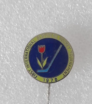 First International Oldtimers Hockey Tournament Netherlands 1976 badge (enamel)